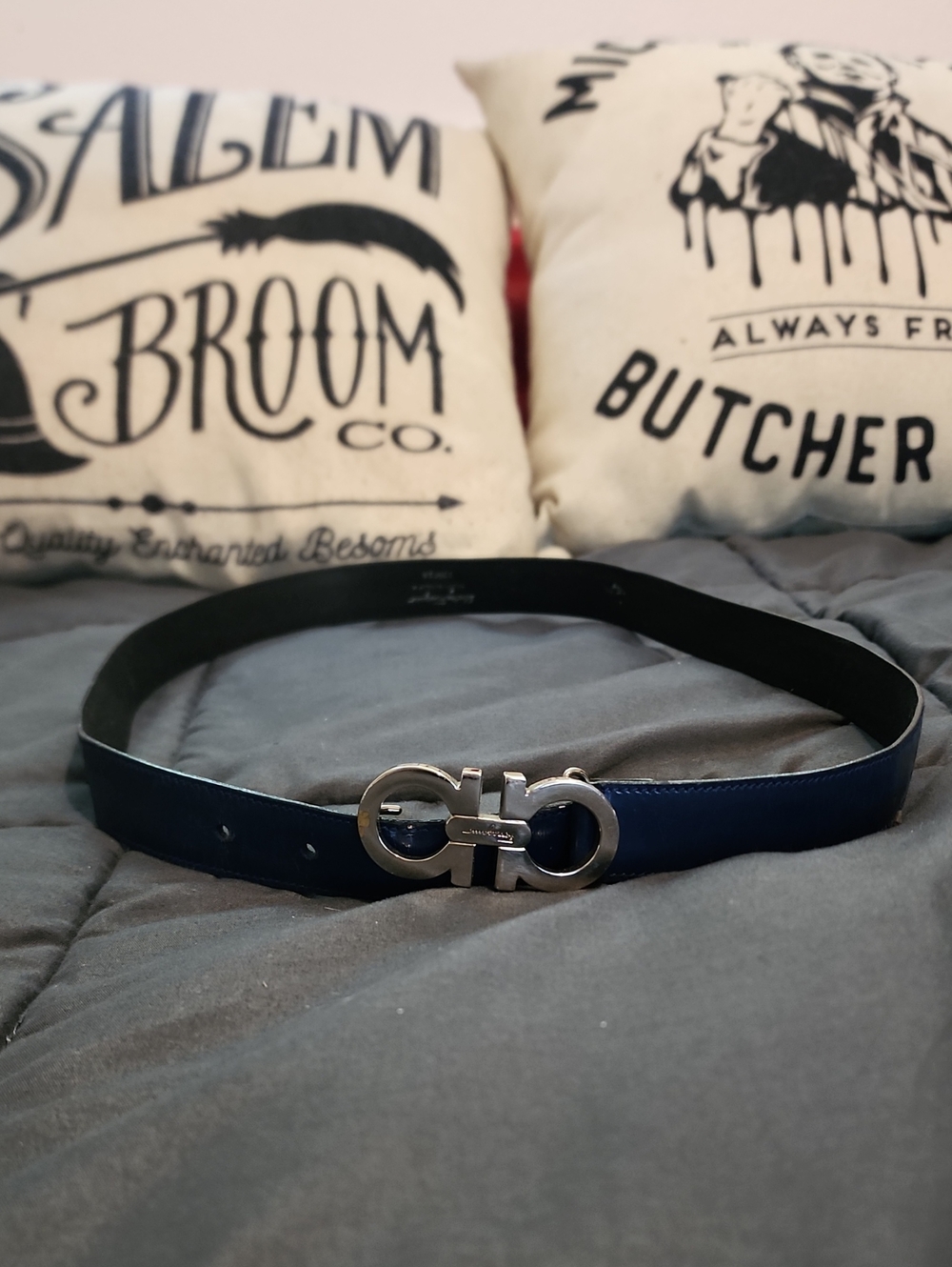 Authentic Salvatore Ferragamo Navy Leather Slim Belt with Silver Gancini Buckle